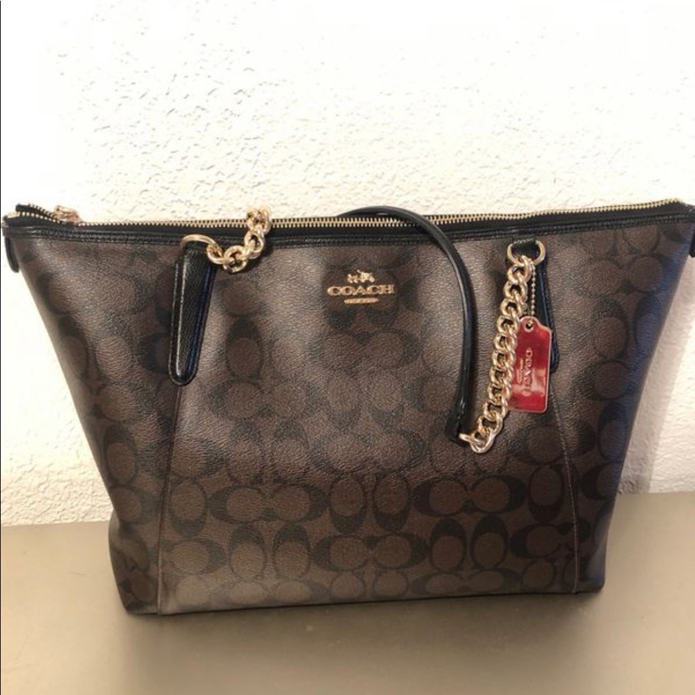 Coach Shoulder Bag